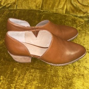 Madewell The Lucie Shoe in Leather